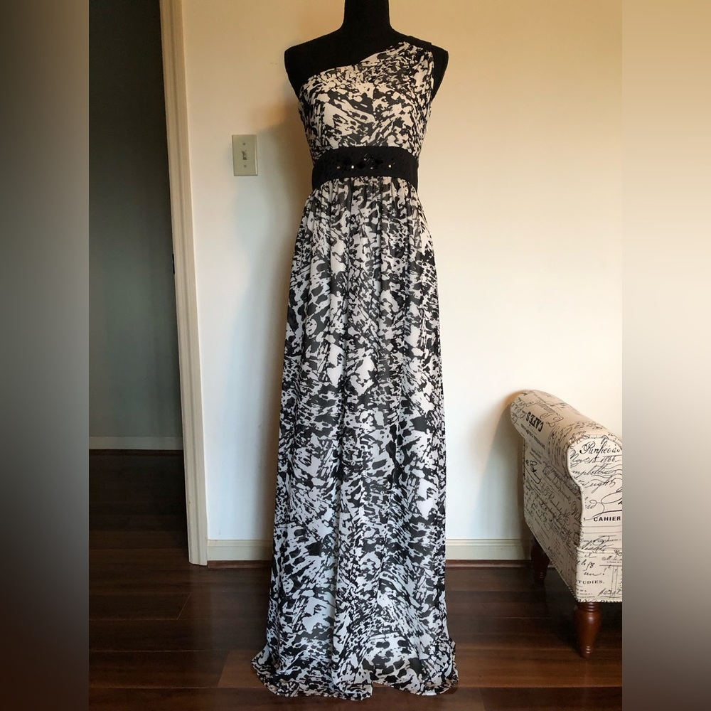 Dress; Max and Cleo; One Shoulder; Black & White Abstract Pattern; Fully Lined